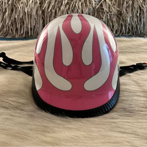 Accessories New White W Pink Flame Polo Novelty Motorcycle Helmet